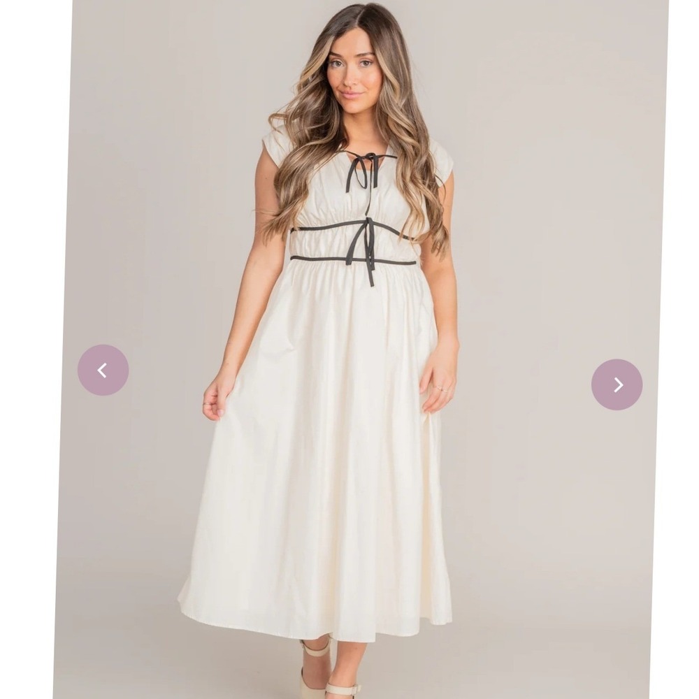 Storia Cream Ivory Midi Dress Black Ribbon Tie Front Cap Sleeve Small NEW